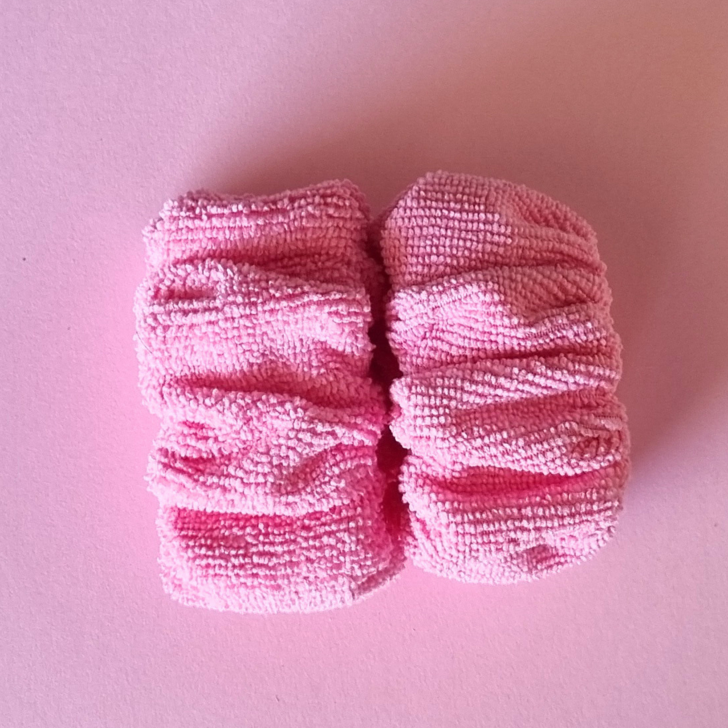 Pink Microfibre Hair Scrunchie & Beauty Cuff Set – Quick Drying Hair Accessory