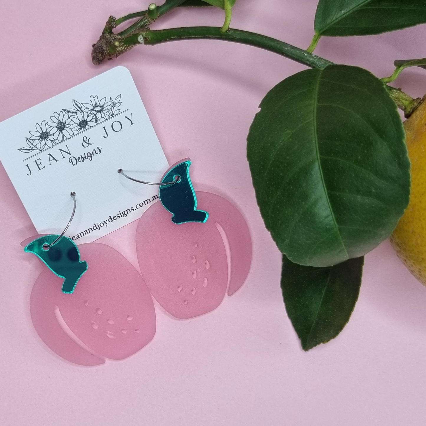 π Peachy Keen Stacker Style Dangle Earrings