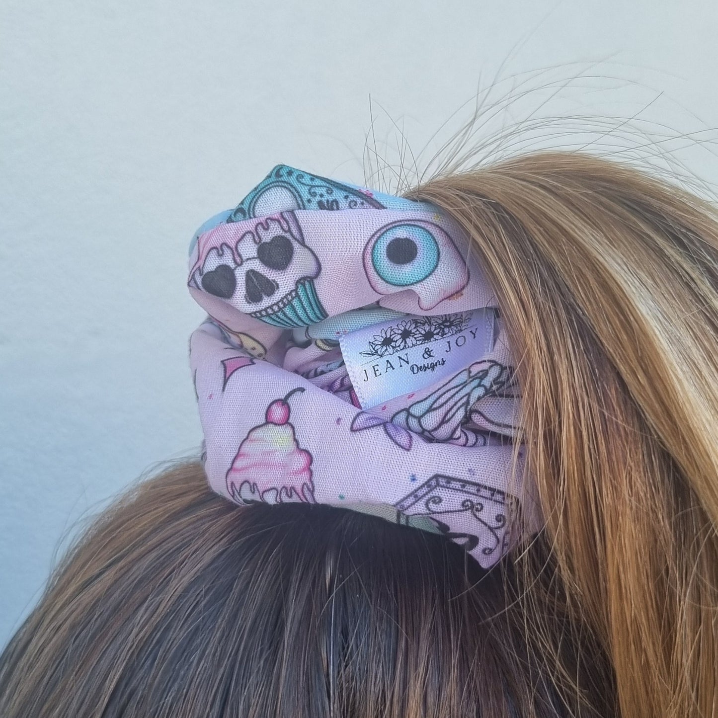 π Boo-tiful Pastels Regular Scrunchie π»
