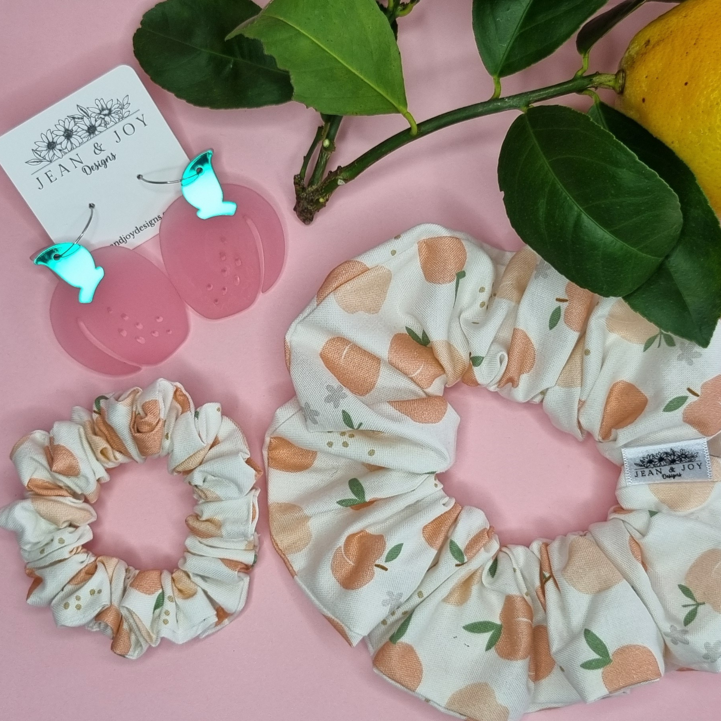 🍑 Peachy Keen Stacker Style Dangle Earrings